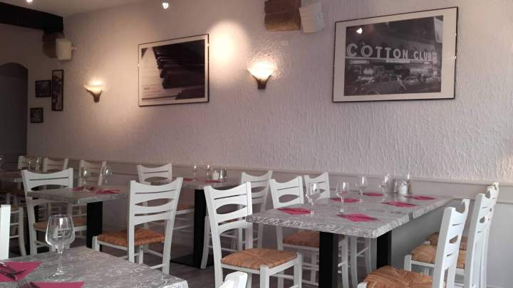 Salle de restaurant à réserver Montluçon